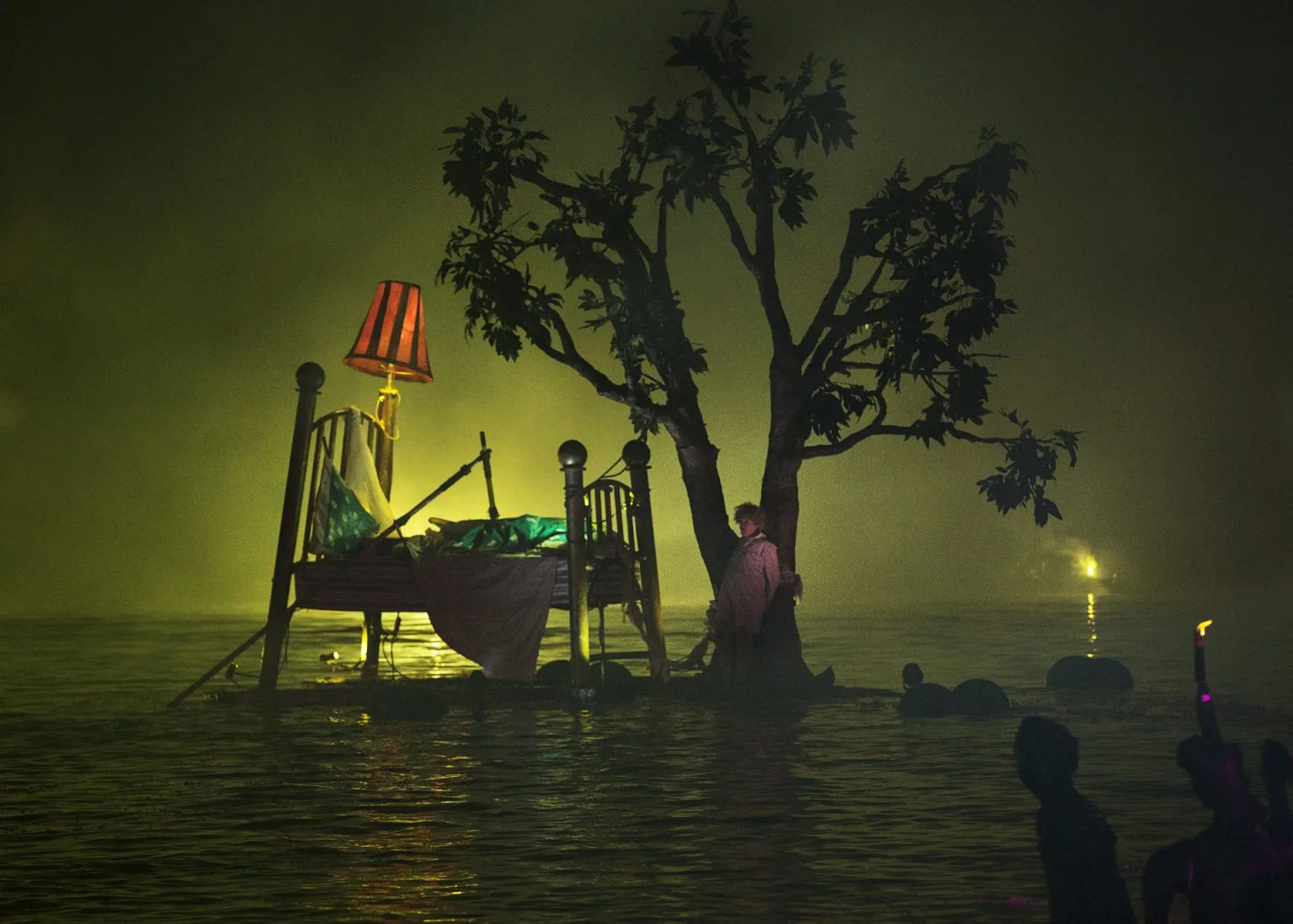 scene aquatique du spectacle Fous de Bassin